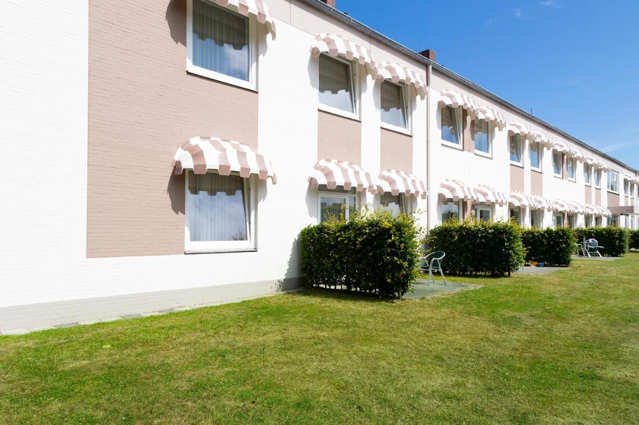Отель Dorf Wangerland Шиллиг Экстерьер фото